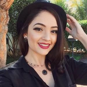 Meet your Posher, Letícia